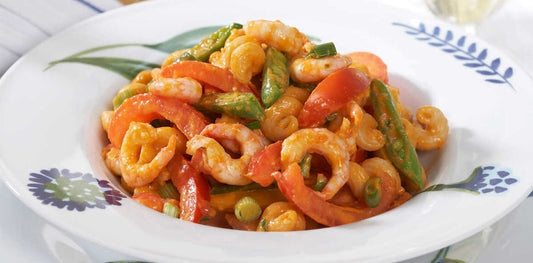 Reker med pasta og grønnsaker