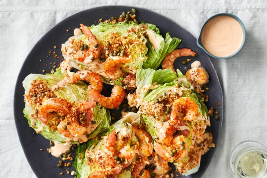 Rekekilesalat med Old Bay-brødsmuler og Hot Sauce-dressing